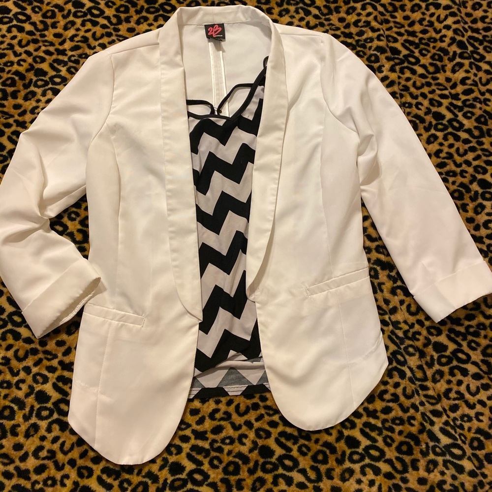 2B BEBE White Small Blazer Jacket